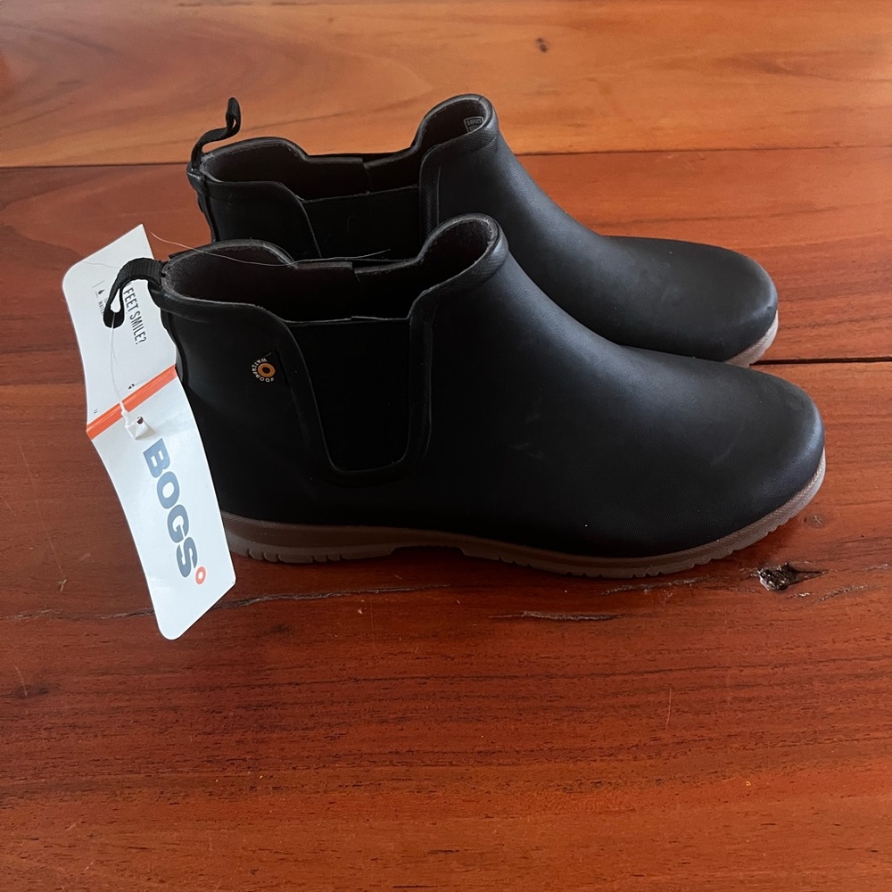 BOGS Black Ankle Boots Brand New Untouched